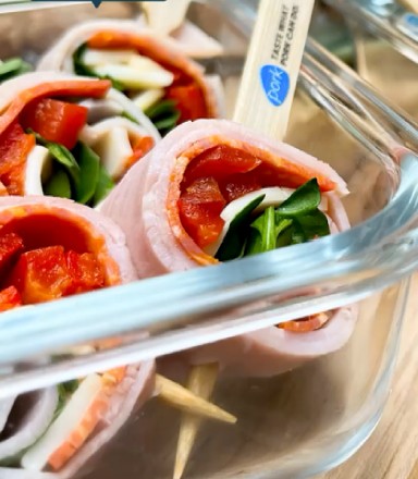 Ham & Pepperoni Roll-Ups